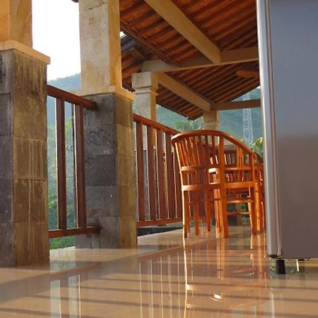 Bali Sari Homestay Amed Rum bild