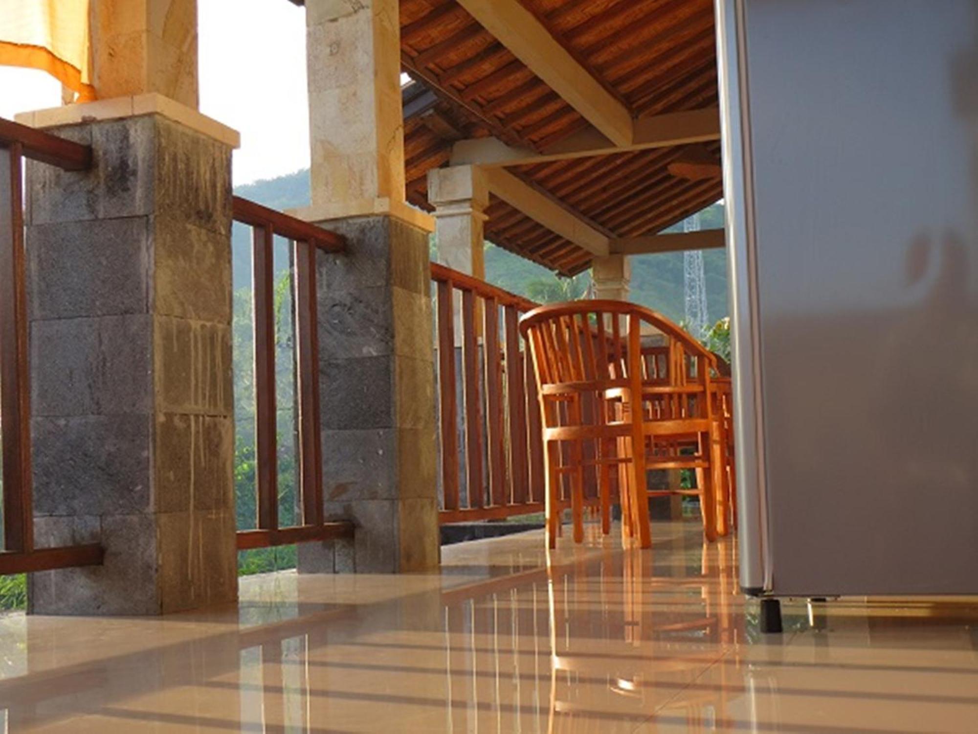 Bali Sari Homestay Amed Rum bild