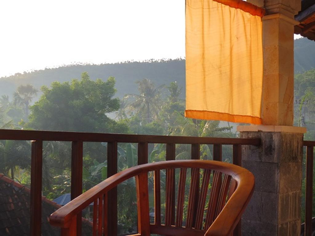 Bali Sari Homestay Amed Exteriör bild